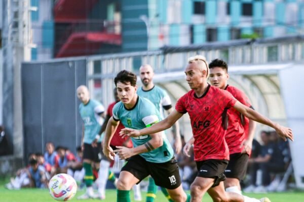 Persik Tingkatkan Tim Melalui Uji Coba