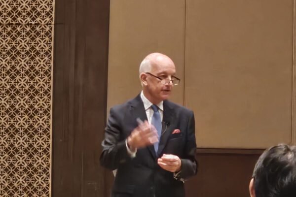PSSI Mengundang Direktur Teknis IFAB David Elleray untuk Pelatihan Aturan Permainan