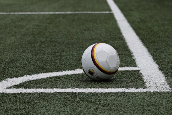 Liga SURABAYA: Menelusuri Sejarah Sepak Bola Kota Pahlawan
